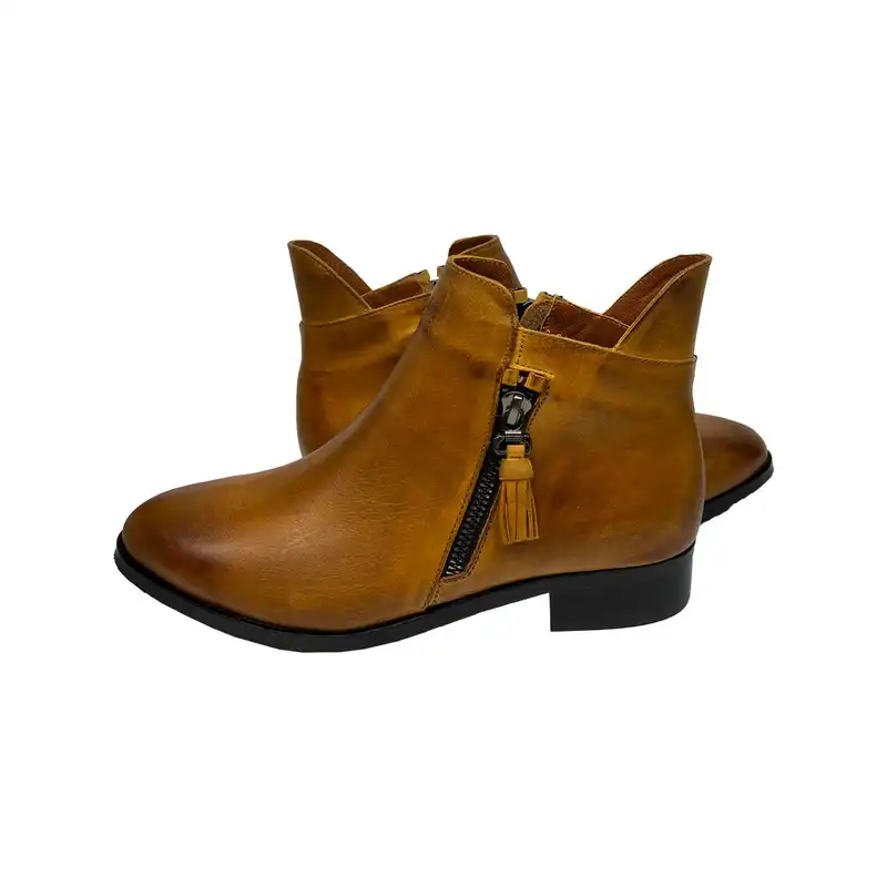 نیم بوت زنانه سرزمین چرم کد 145316 رنگ عسلی