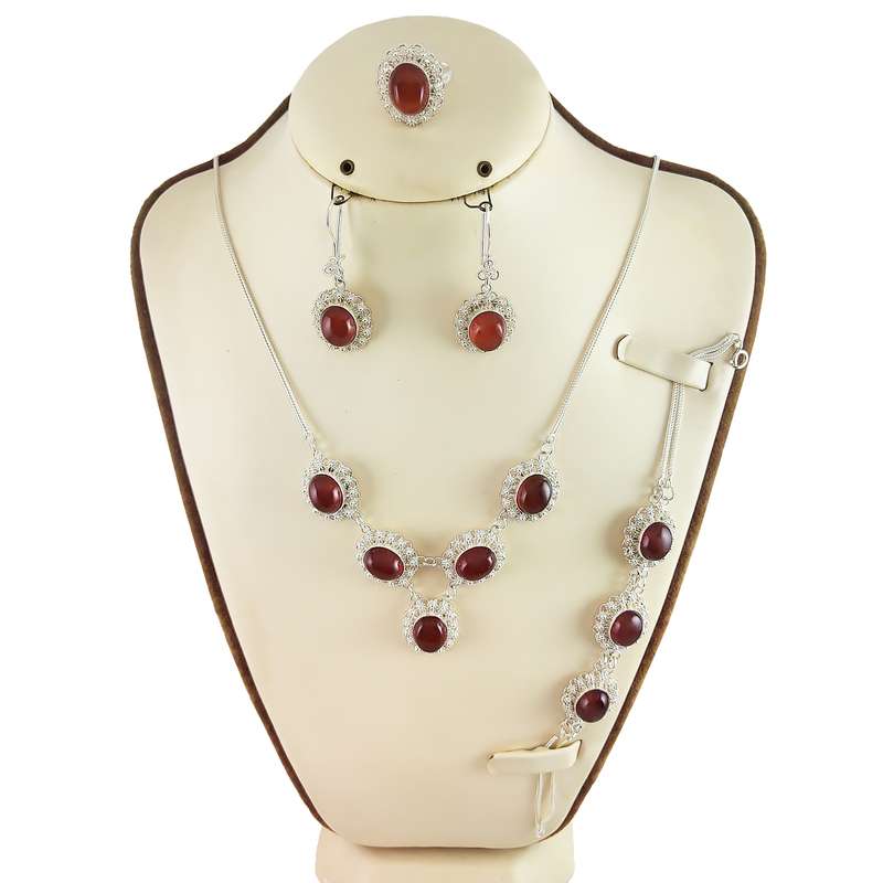 سرویس نقره زنانه مدل عقیق سرخ کد NG2657