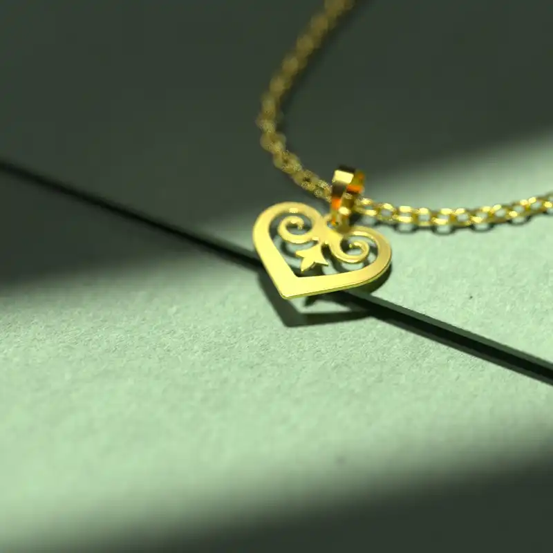 گردنبند طلا 18 عیار زنانه مدوپد مدل  طرح قلب کد E1240