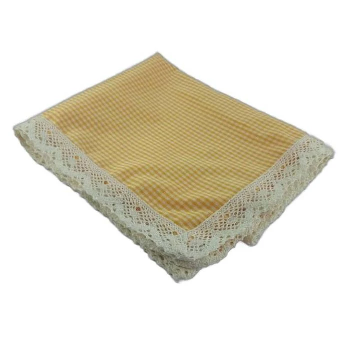 رومیزی مدل چهار خانه طرح آزاد سرا  سایز 200x150 سانتی‌متر