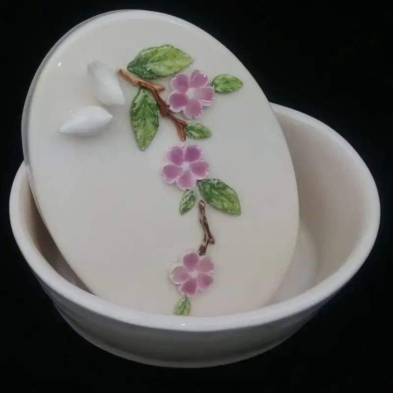 شکلات خوری سرامیکی هیوا طرح رز برجسته دربدار کد 11016216