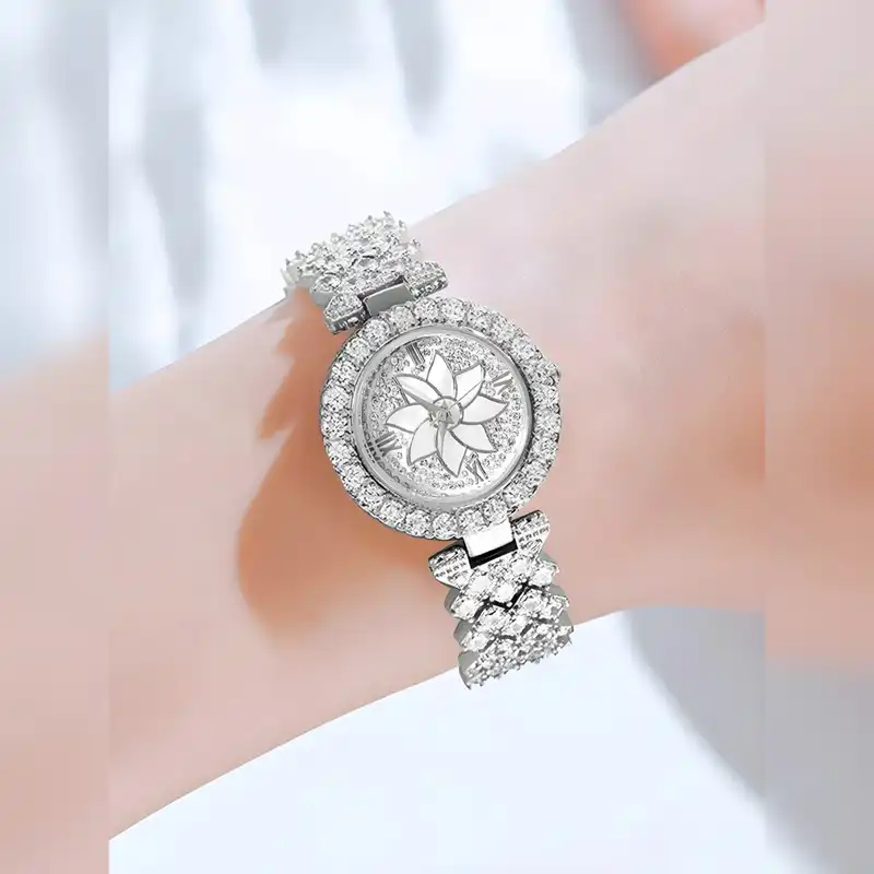 ساعت مچی عقربه ای زنانه مدل نگین دار کد 1