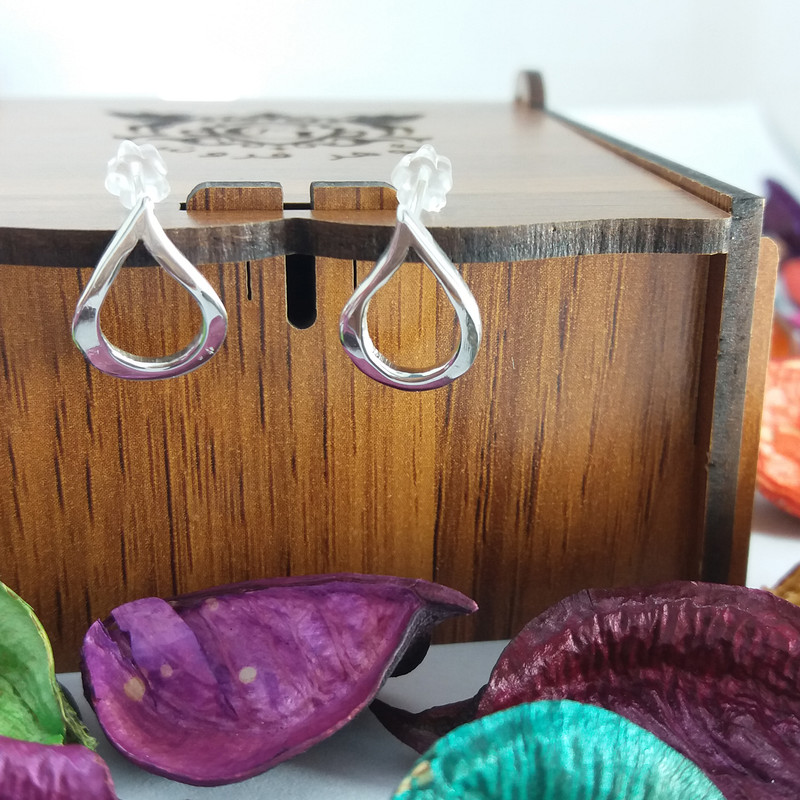 گوشواره نقره زنانه مدل اشک تکی