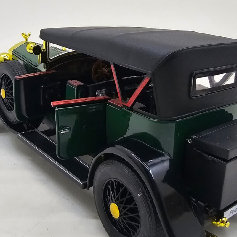 ماکت ماشین کلاسیک رولزرویس ناب سل مدل Classic metal Rolls-Royce with lights فلزی چراغدار عقب‌کش با سقف کروک و درهای بازشو