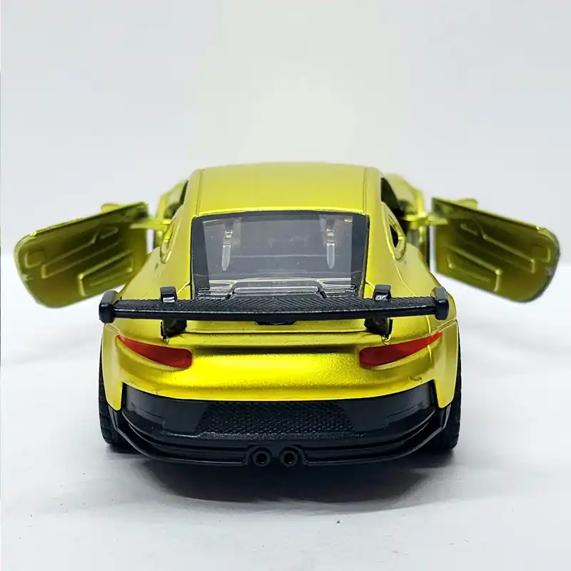 ماشین بازی مدل فلزی طرح پورشه