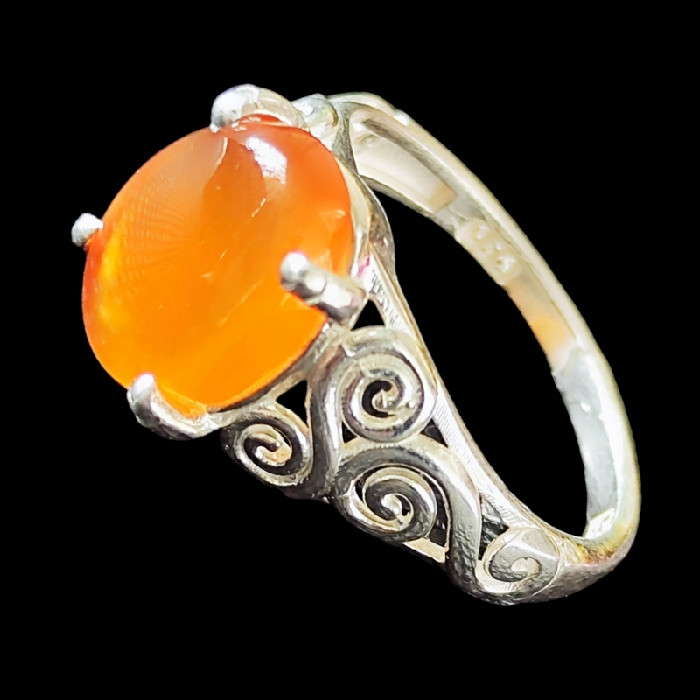 انگشتر نقره زنانه مدل عقیق یمانی کد 33