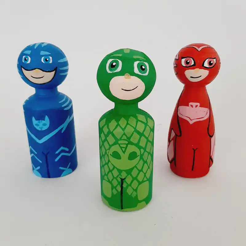 اسباب بازی چوبی مدل قهرمان های کوچولو مجموعه 3 عددی