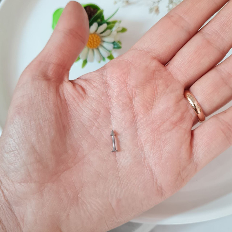 پیرسینگ مدل مثلثی تیغی کد RS