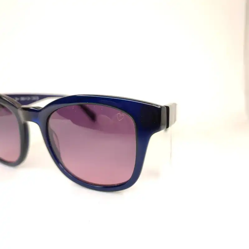 عینک آفتابی زنانه آگاتا روز دلا پرادا مدل AR21317