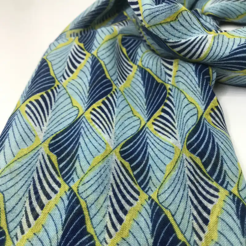 شال زنانه کد 04