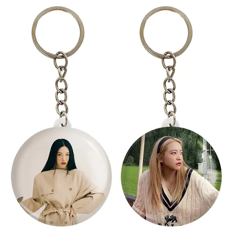 جاکلیدی خندالو مدل یری گروه رد ولوت Red Velvet کد 1960919604 مجموعه 2 عددی