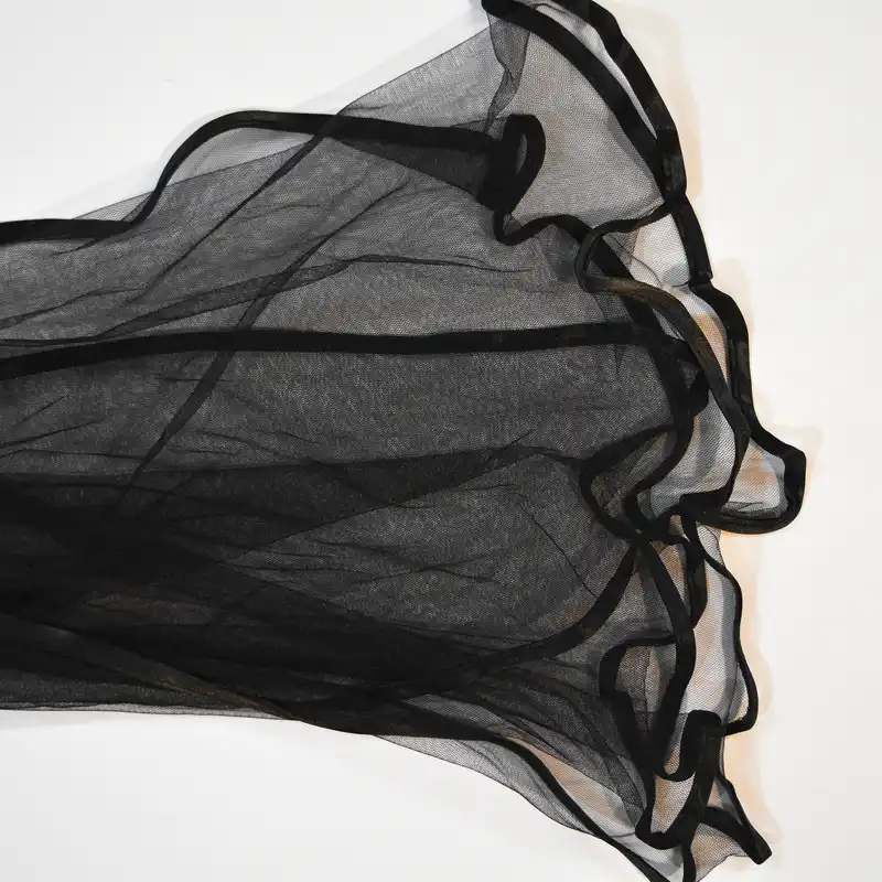 شال زنانه مدل توری لبه دار کد 203