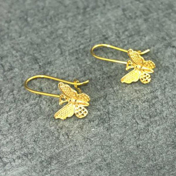 گوشواره طلا 18 عیار زنانه دوست خوب مدل پروانه dk486