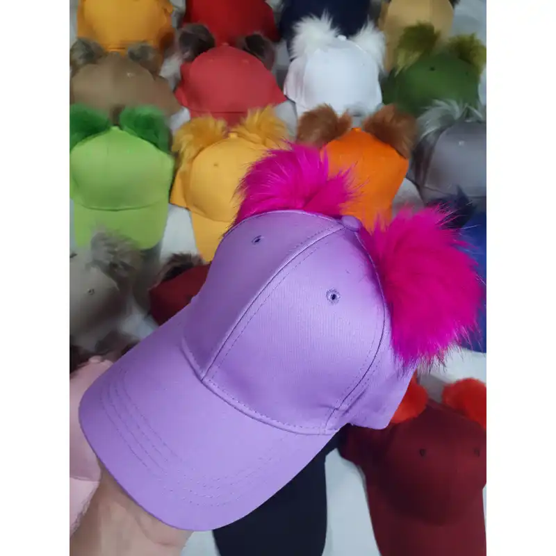 کلاه کپ مدل پوم دار