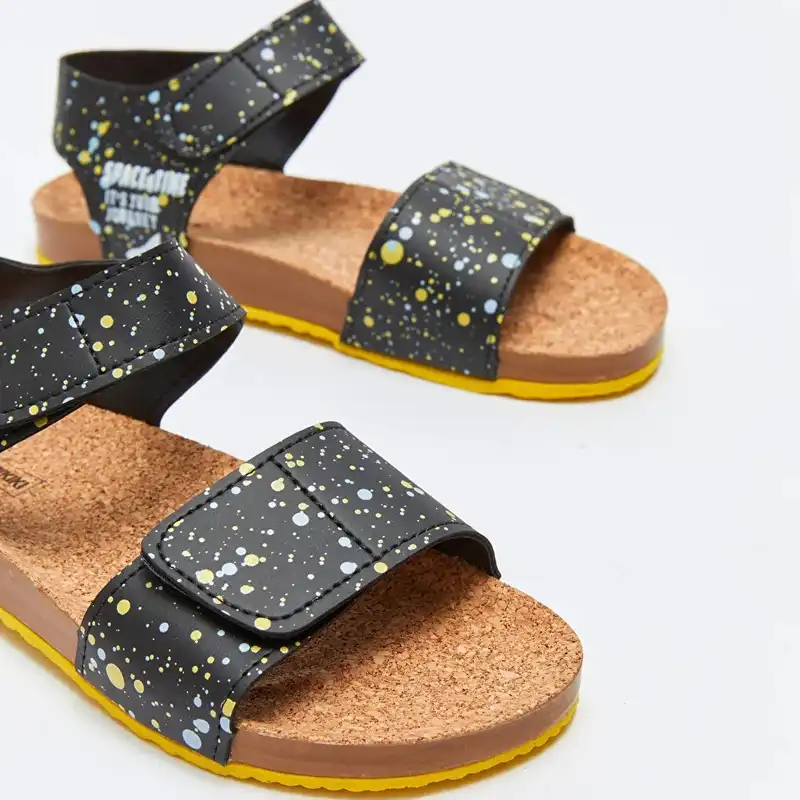 صندل زنانه ال سی وایکیکی مدل آنتی شوک