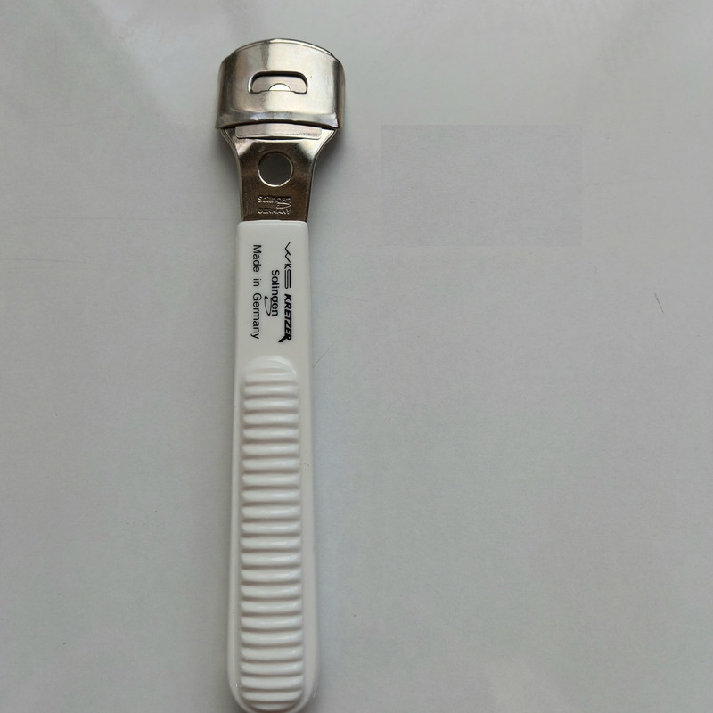 تیغ کف پا زولینگن مدل 002 به همراه 4 عدد تیغ یدک مدل 002