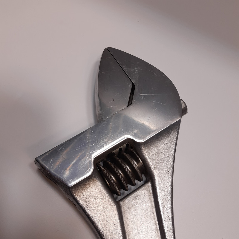 آچار فرانسه مدل JH2269O0 سایز 24 میلی متر