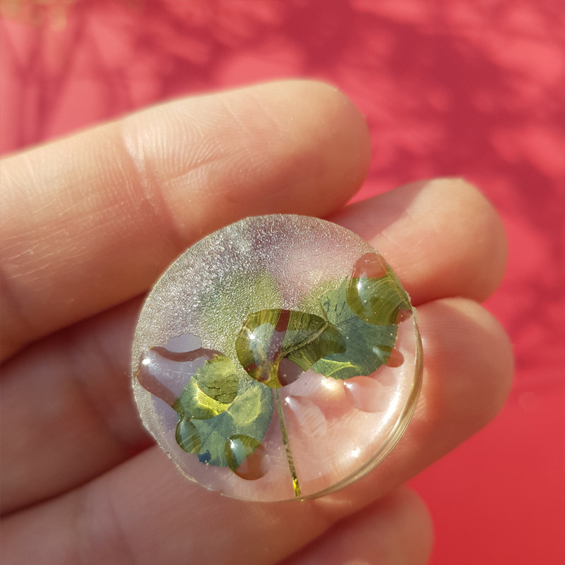 گردنبند دخترانه مدل رزینی طرح گل بارانی