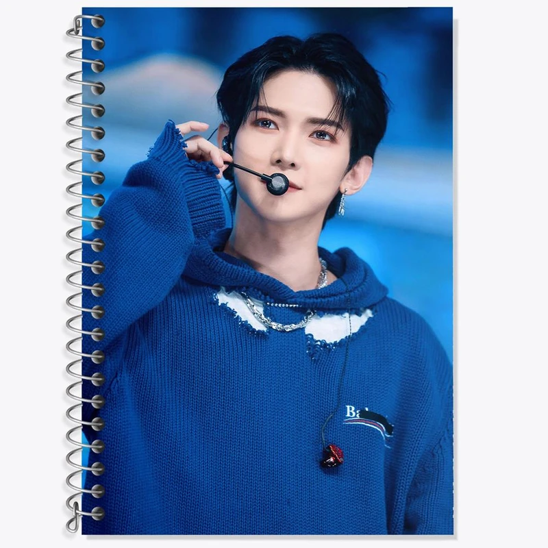 دفتر لغت 50 برگ خندالو مدل یوسانگ گروه ایتیز ATEEZ کد 21228