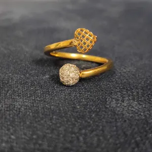  انگشتر طلا 18 عیار زنانه قیراط طرح قلب کد GH1511