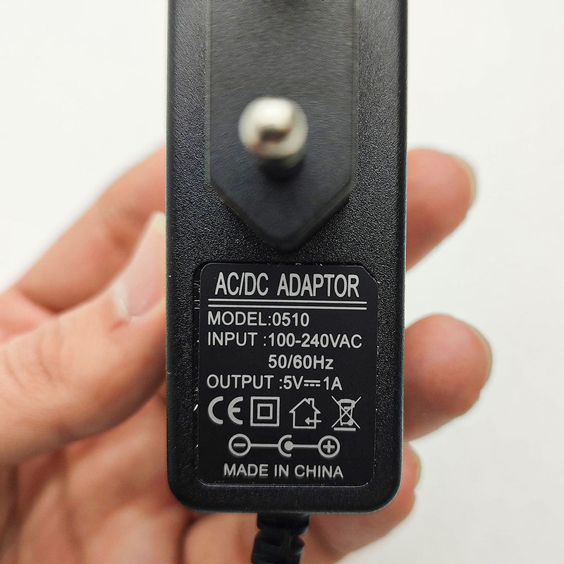 آداپتور شارژر 5 ولت 1 آمپر مدل 0510 بسته 5 عددی