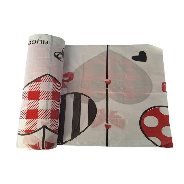 سفره یکبار مصرف فیلجون مدل قلب رول 30 متری سفره یکبار مصرف فیلجون مدل قلب رول 30 متری