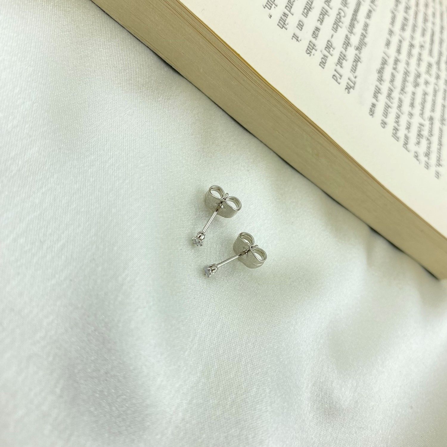 گوشواره زنانه ژوپینگ مدل تک نگین کد E4493 -  - 4