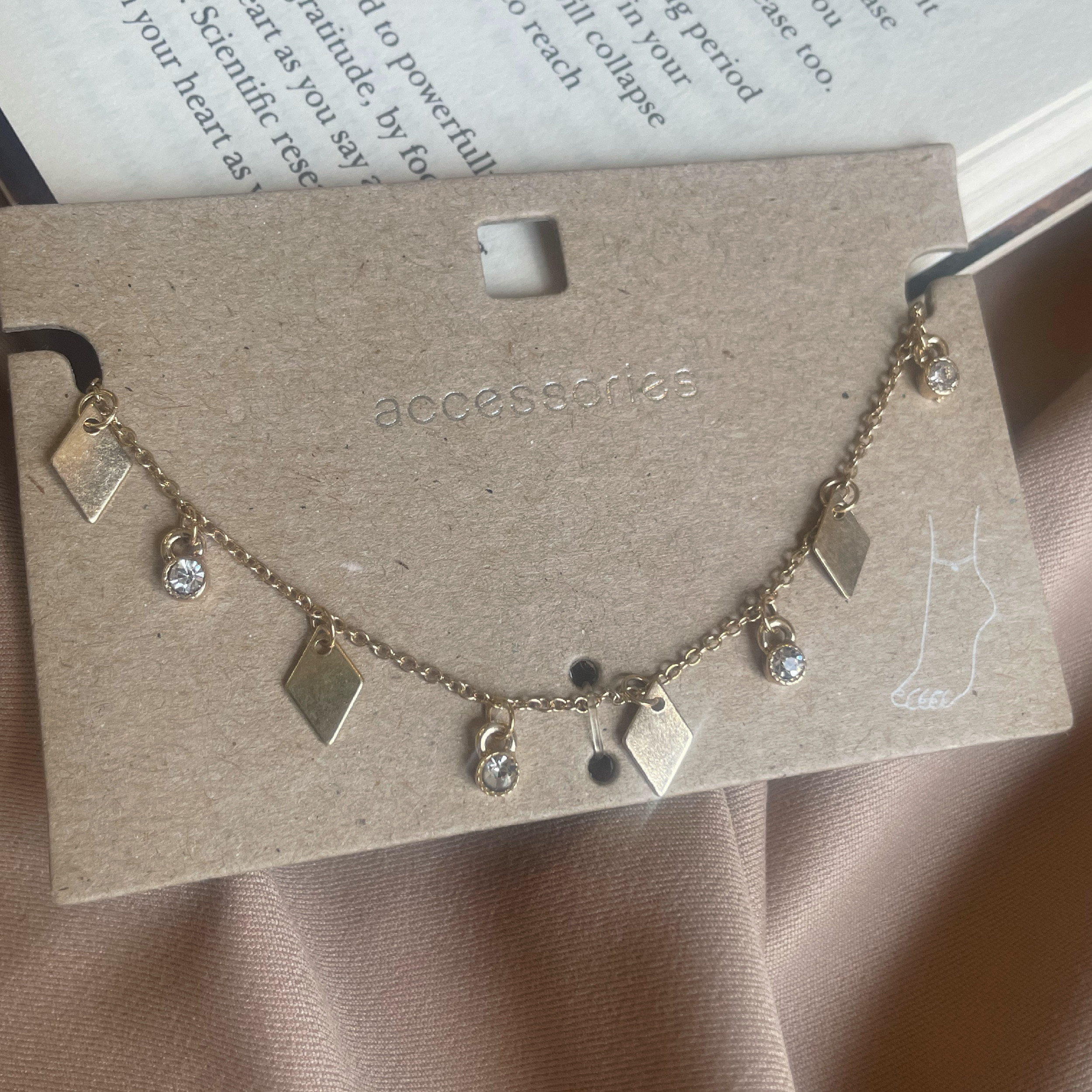 پابند زنانه اکسسورایز مدل AA1112-098