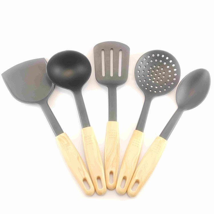 ست کفگیر ملاقه 5پارچه طرح دسته چوب