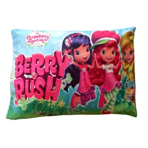 رو بالشی مدل دختر توت فرنگی کد STRA-BG-16T