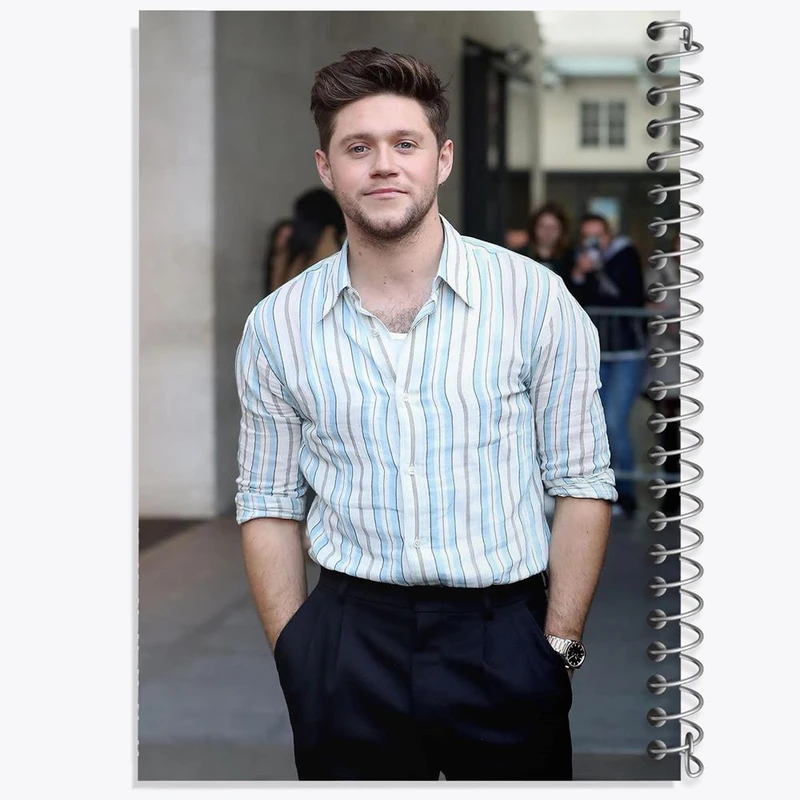 دفتر نت موسیقی 50 برگ خندالو مدل نایل هوران گروه موسیقی وان دایرکشن One Direction کد 18909