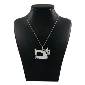 گردنبند نقره زنانه دلی جم طرح چرخ خیاطی کد D 659
