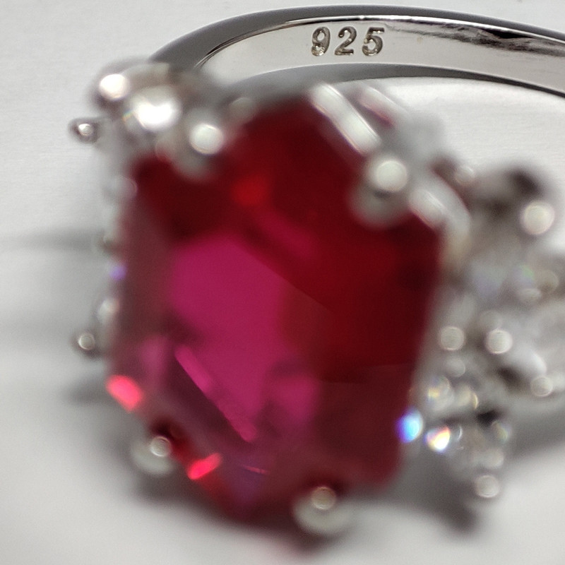 انگشتر نقره یاقوت زنانه کد 104 انگشتر نقره یاقوت زنانه کد 104