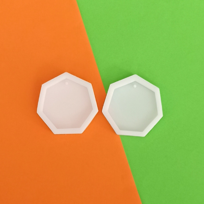 قالب رزین مدل آویز طرح هفت ضلعی کد CZ7 بسته 2 عددی