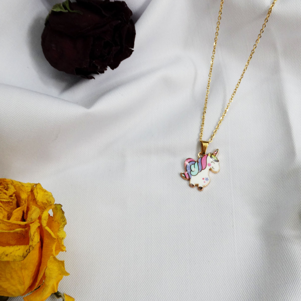 گردنبند دخترانه مدل اسب تک شاخ زیبا کد GZ-Beh-38