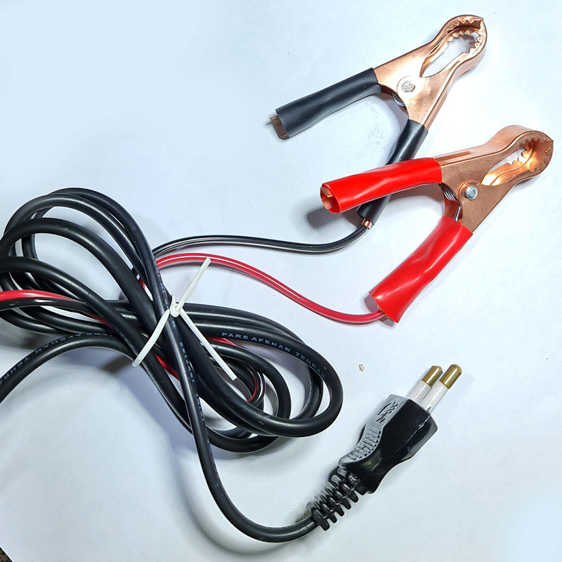 آداپتور 12 ولت 2.6 آمپر نیو ترانس مدل ولتاژ متغیر 60w-8 آداپتور 12 ولت 2.6 آمپر نیو ترانس مدل ولتاژ متغیر 60w-8