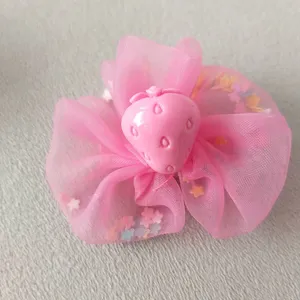 گیره مو دخترانه مدل توت فرنگی