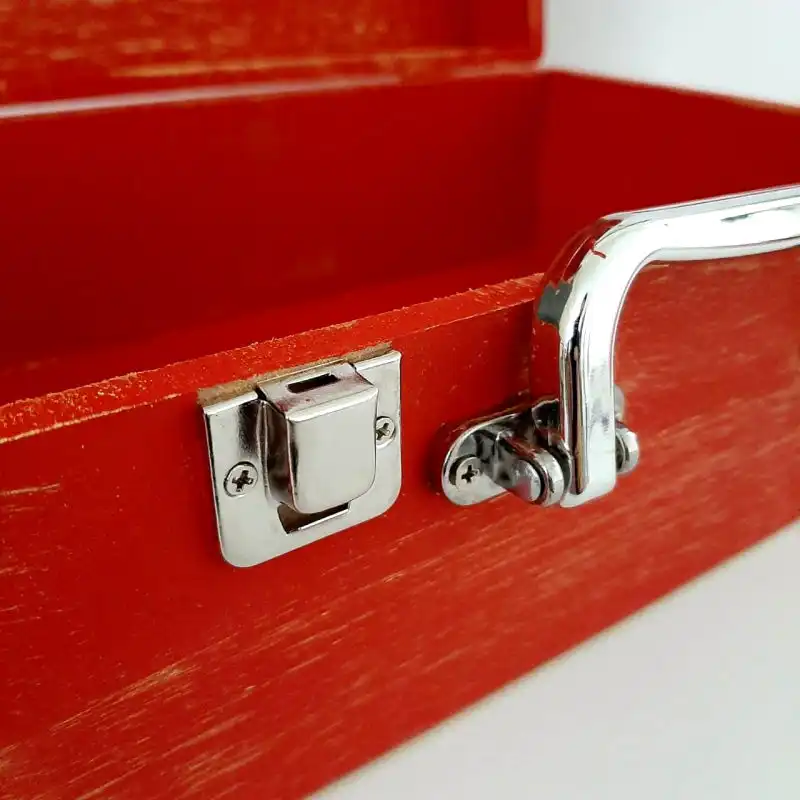 جعبه هدیه چوبی مدل چمدان بهاری کد WS513