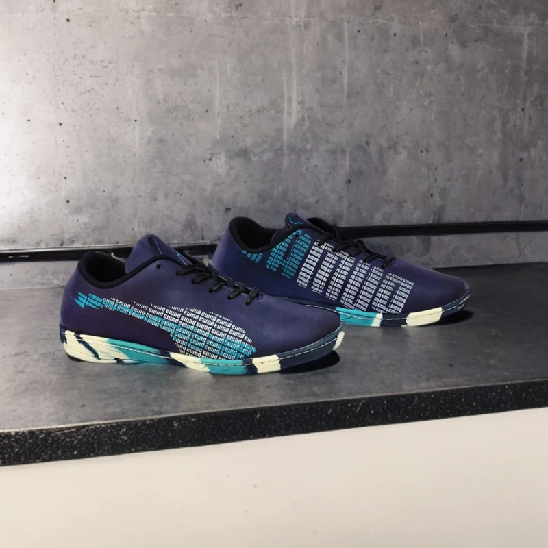 عکس شماره 8 : کفش فوتسال مردانه مدل سالنی ترمزدار pu-b