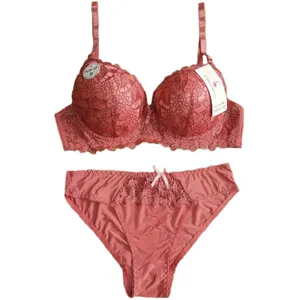 ست شورت و سوتین زنانه مدل  اسفنجی فنردار لبه گلدار