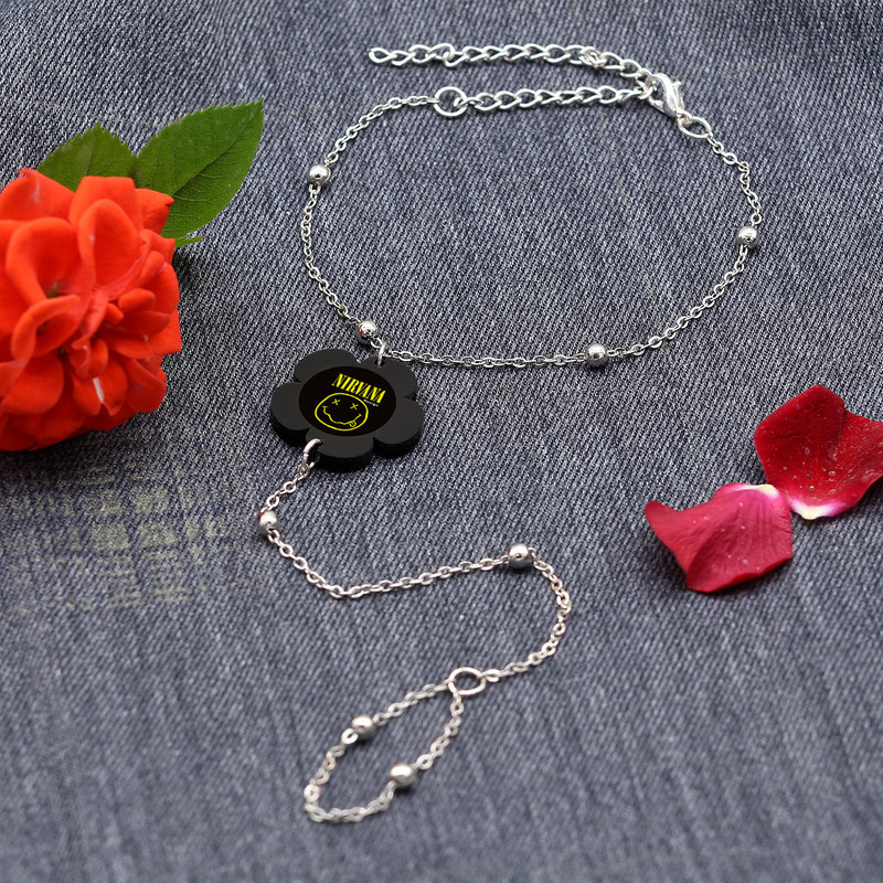 پابند زنانه ناکسیگو مدل تمیمه طرح Nirvana کد TP11264 پابند زنانه ناکسیگو مدل تمیمه طرح Nirvana کد TP11264