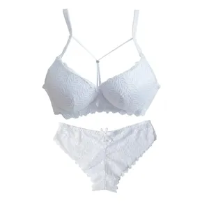 ست شورت و سوتین زنانه مدل گیپور اسفنجی جکدار فنردار هارنس دار