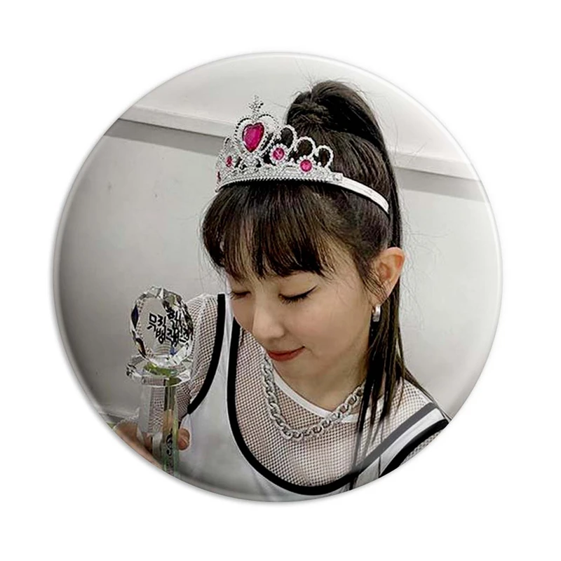  مگنت پرمانه طرح red velvet کد pmag.12337