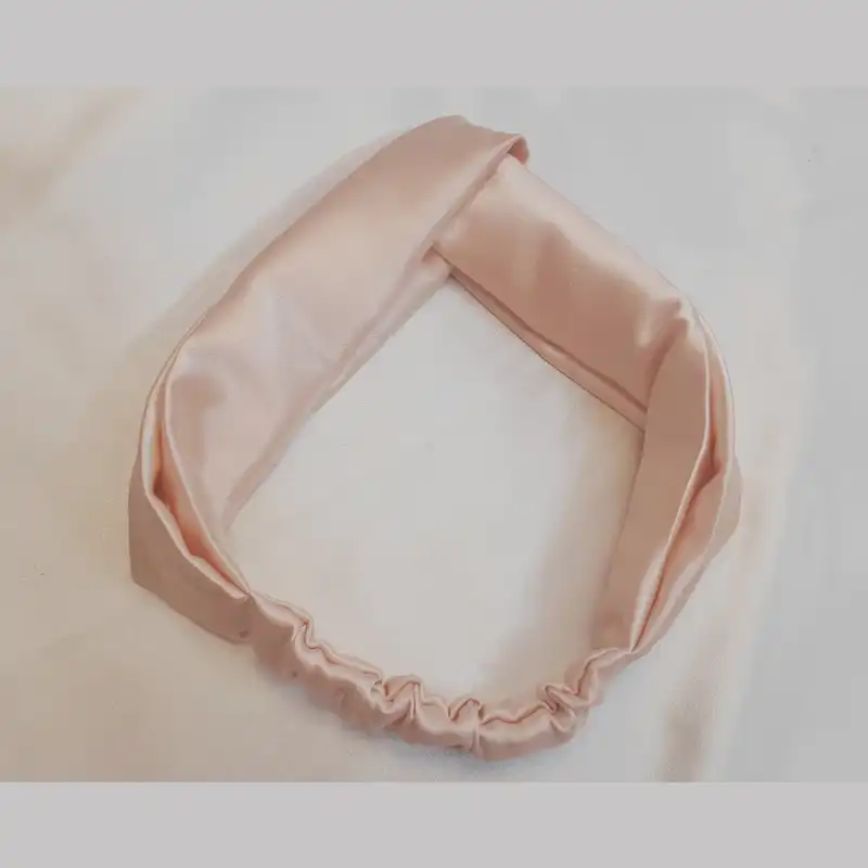 هدبند زنانه مدل ساتن‌ ابریشم