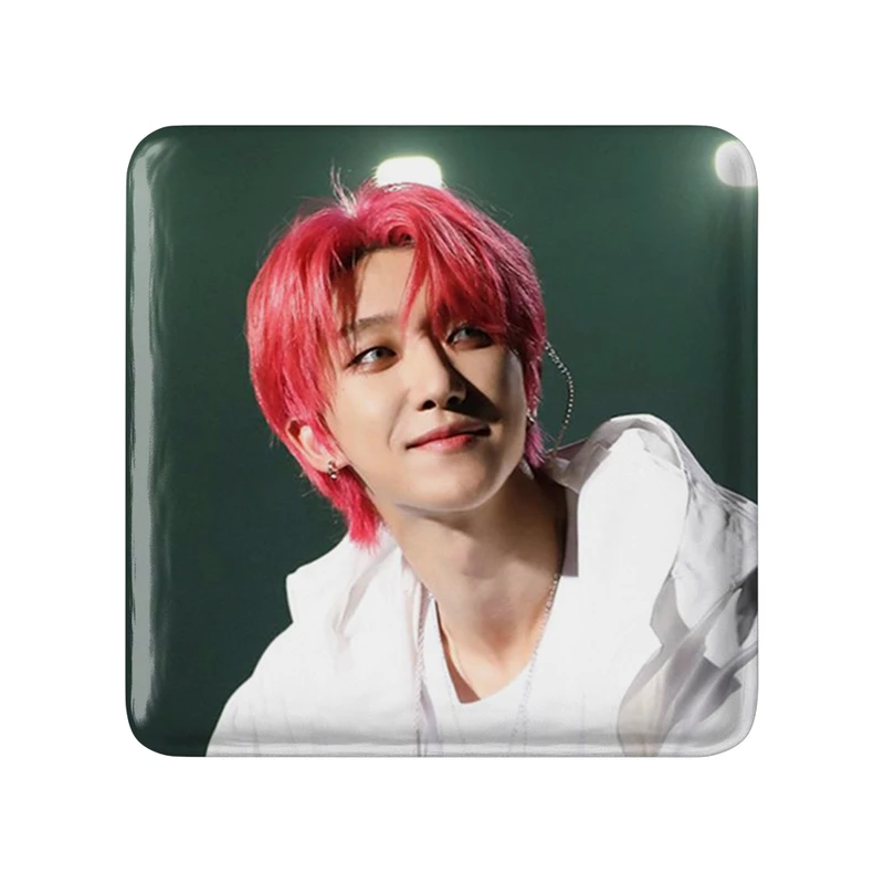 مگنت خندالو طرح دی ایت گروه سونتین Seventeen  مدل مربعی کد 21545