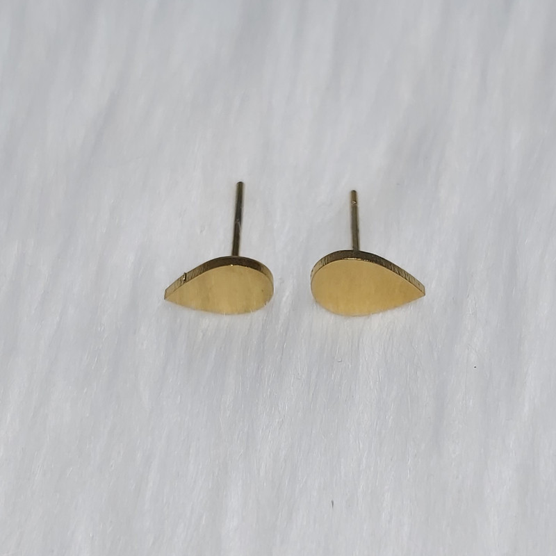 گوشواره زنانه مدل میخی طرح اشک کد shape112