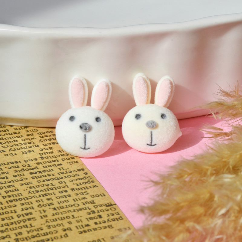 گوشواره دخترانه مدل عروسکی کله خرگوشی CR7 گوشواره دخترانه مدل عروسکی کله خرگوشی CR7