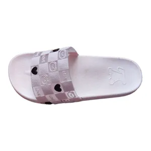 دمپایی حمام مدل مهتاب SS