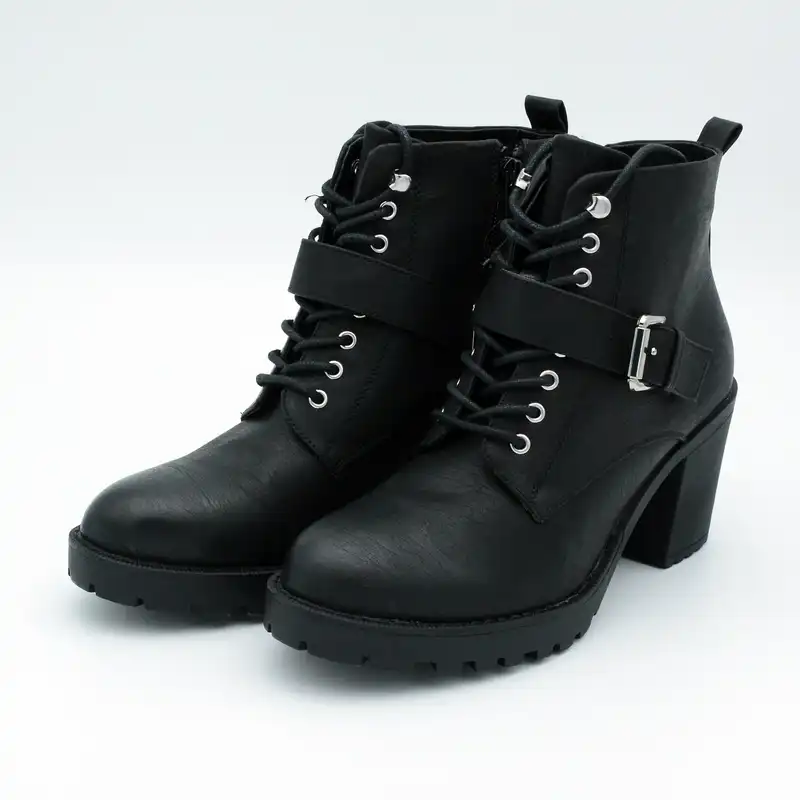 نیم بوت زنانه هاوس مدل 0765A