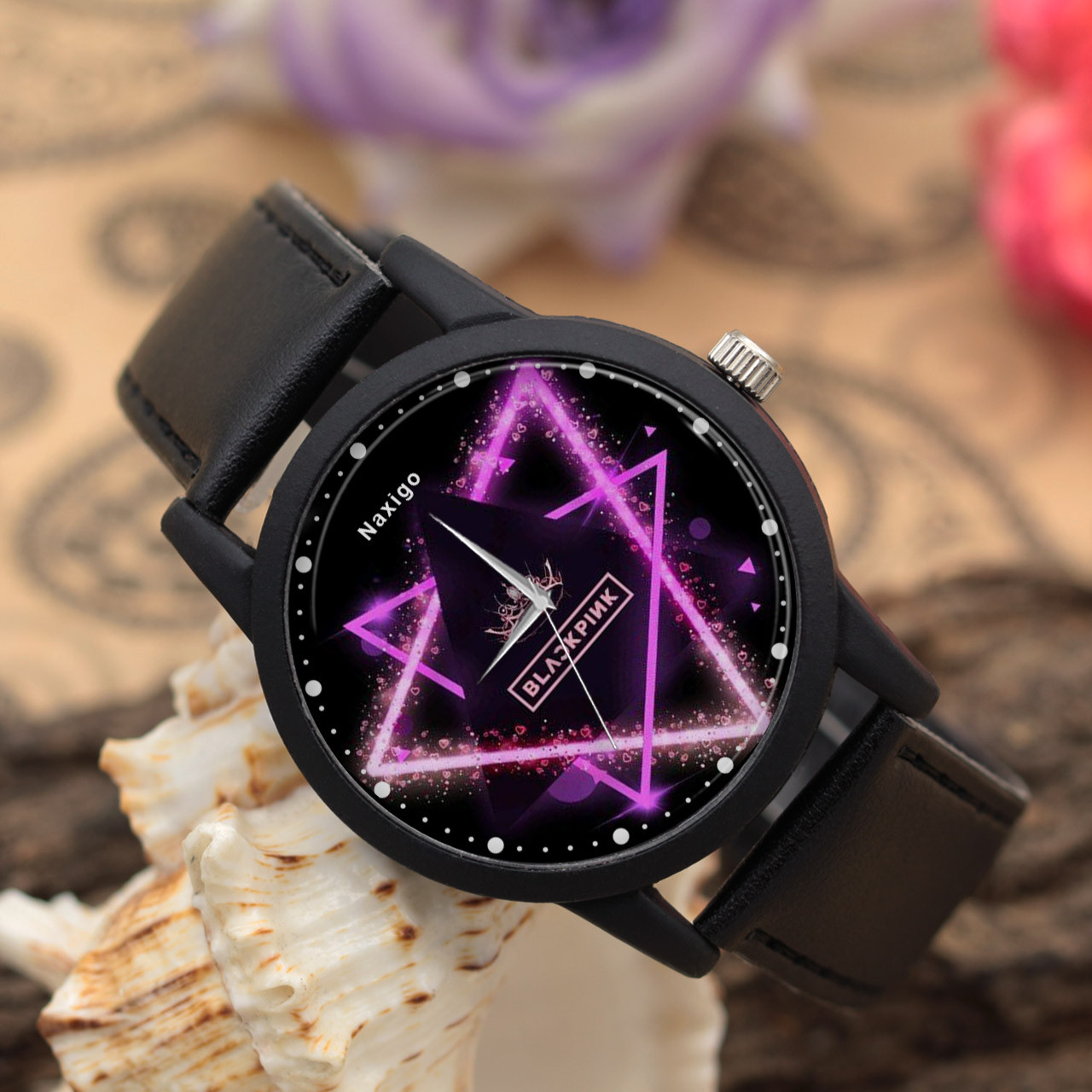 ساعت مچی عقربه ای ناکسیگو مدل شخصیت های بلک پینک کد LF14361